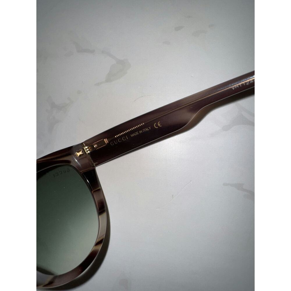 Gucci 53mm Cat Eye Sunglasses - Excellent Condition - Picture 4 of 6